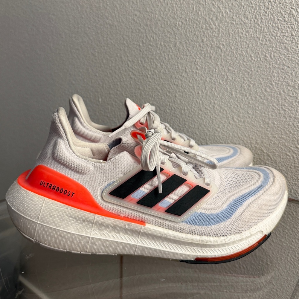Adidas Ultraboost Light